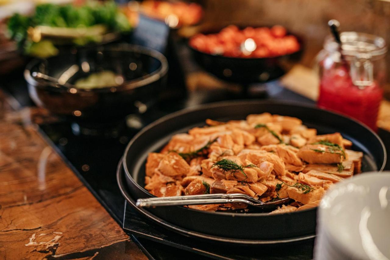 Solo Sokos Hotel Torni هلسنكي المظهر الخارجي الصورة A buffet at a hotel