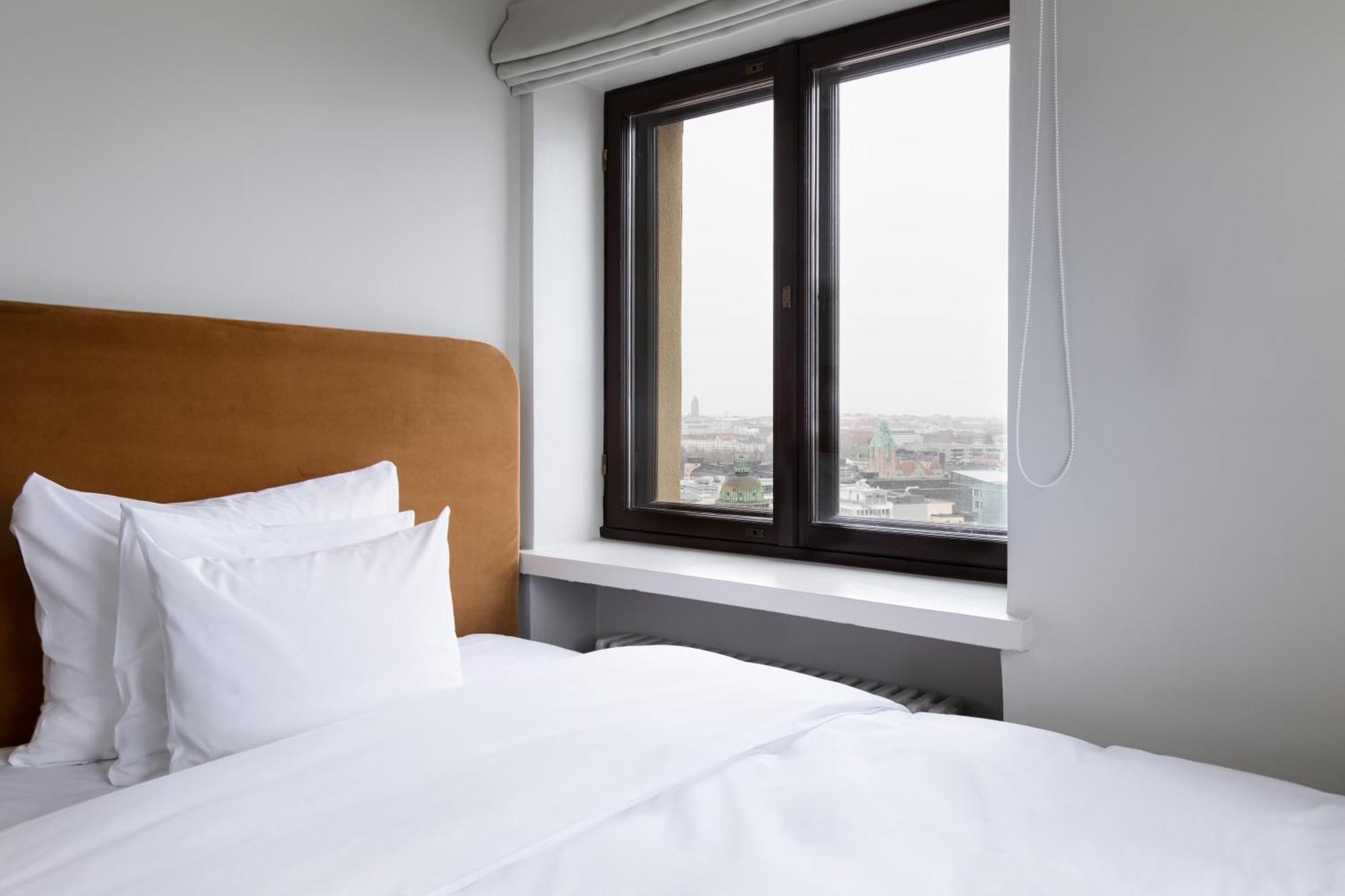 Solo Sokos Hotel Torni هلسنكي الغرفة الصورة A room at the hotel